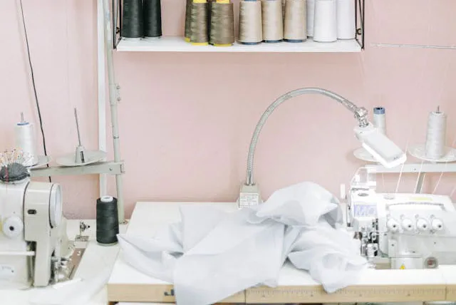 Gutes Licht beim Handarbeiten - Tipps für die ideale Werkstatt-Beleuchtung.